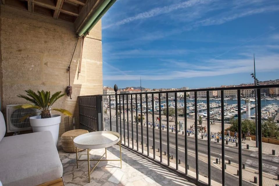 LUXE SUR LE PORT Apartment in Marseille