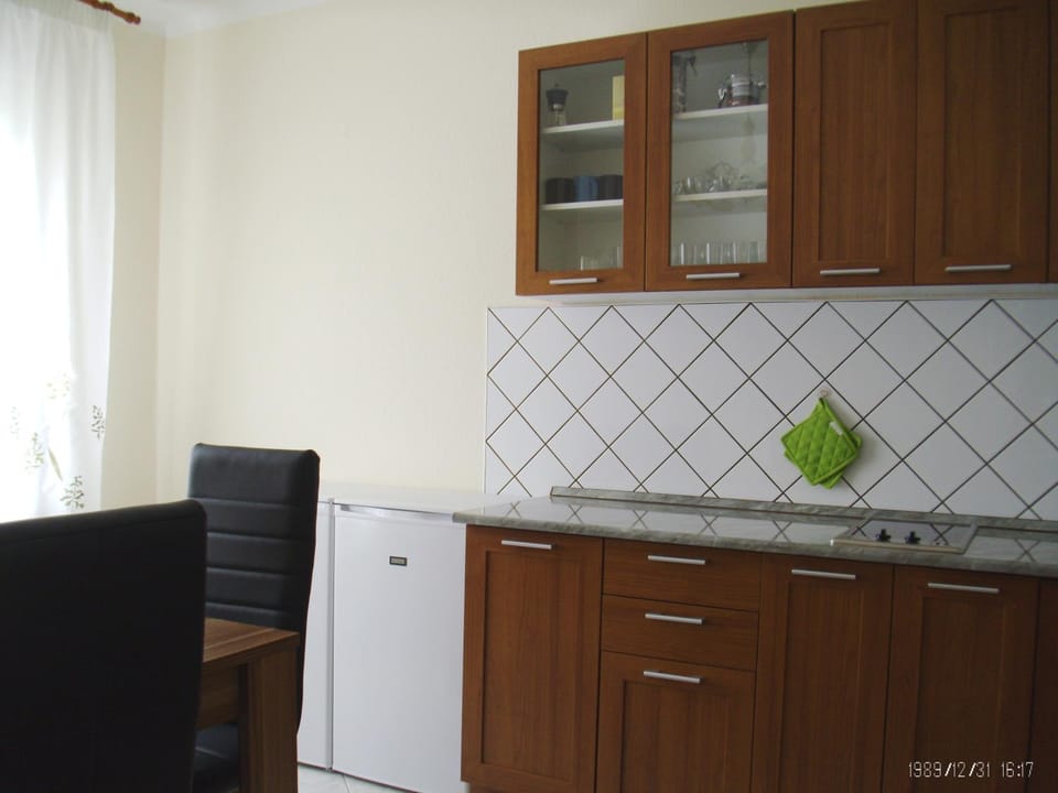 Coffee/tea facilities, Kitchen or kitchenette