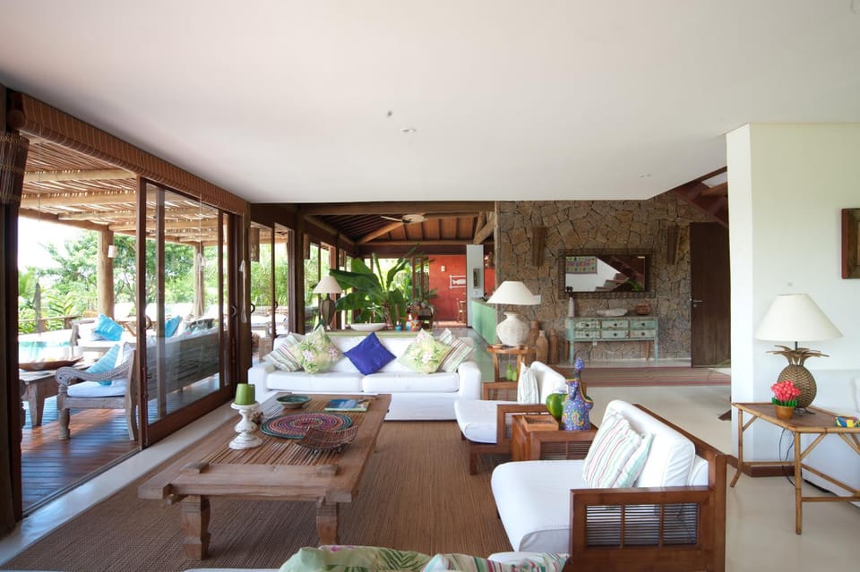 Day, Living room