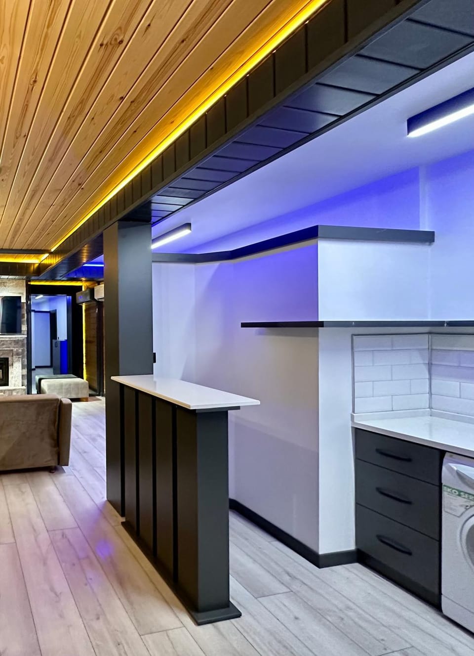 Kitchen or kitchenette, oven, pet friendly, washing machine