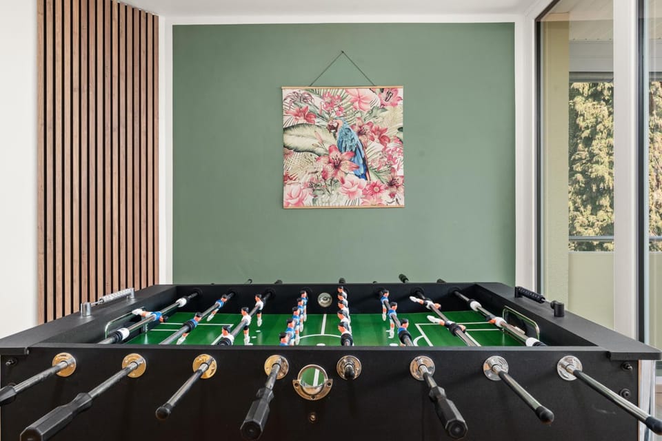 Game Room, Sports