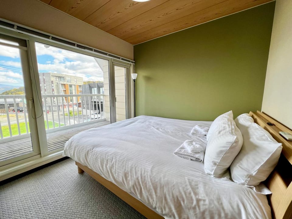 Bed, View (from property/room), Bedroom