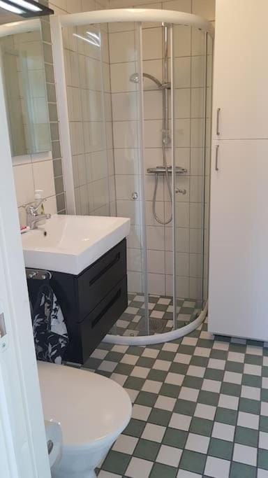 Trevligt gästhus nära Vänern och badplats House in Sweden