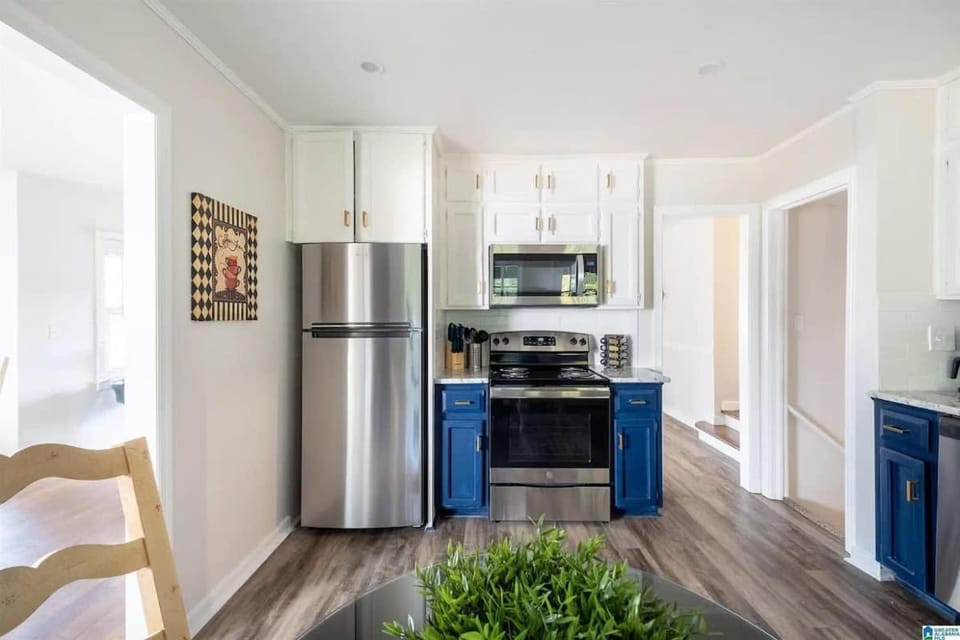 Southern Charm l 5BR l Sleeps 14 l A Location House in Birmingham