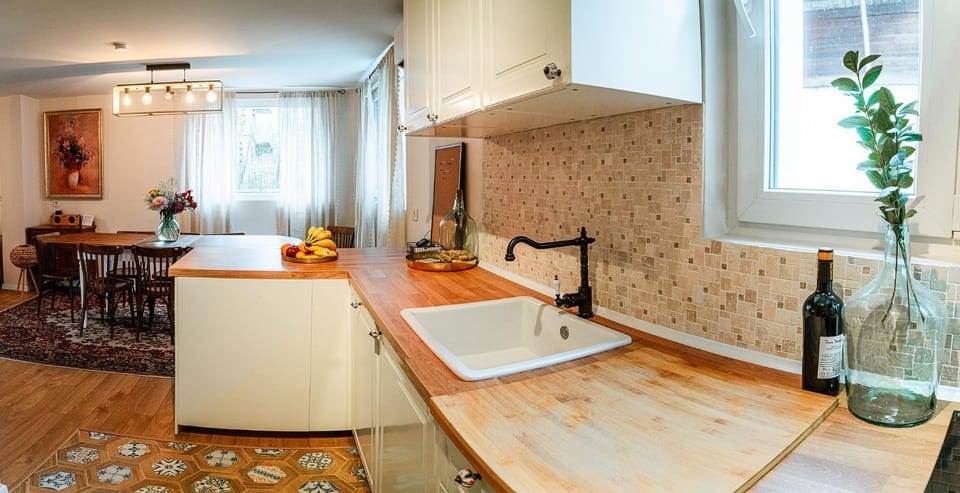 Kitchen or kitchenette, Communal kitchen, kitchen, kitchen