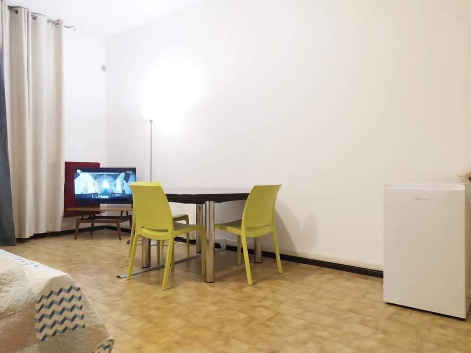 TV and multimedia, Bedroom