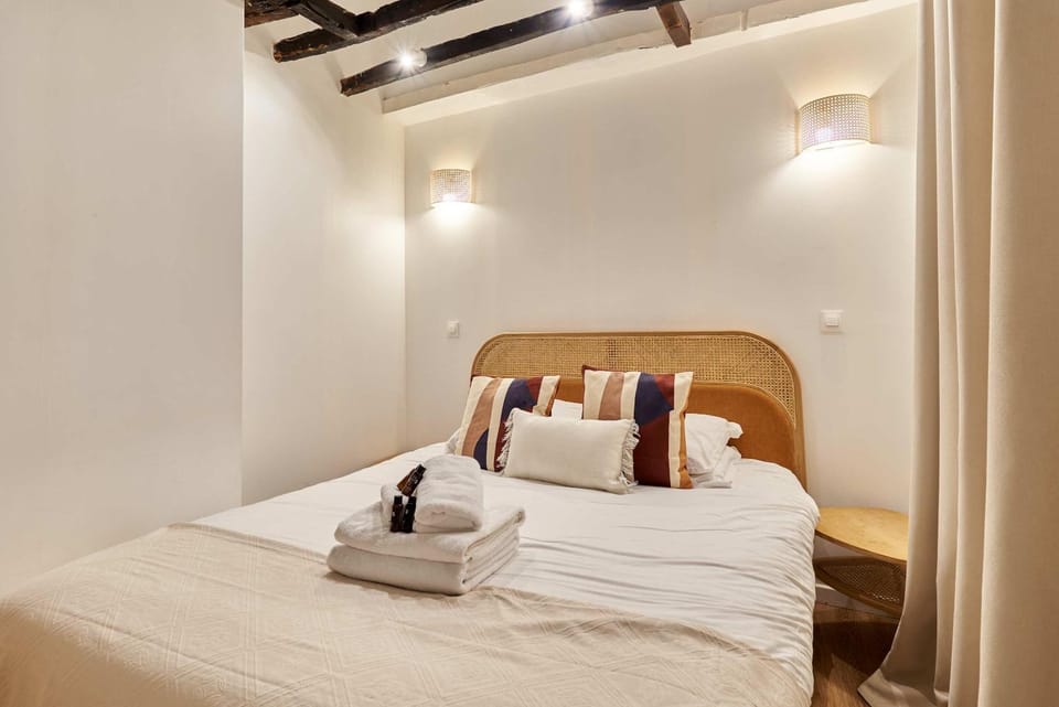 Apartment Le Marais by Studio prestige Apartment in Paris