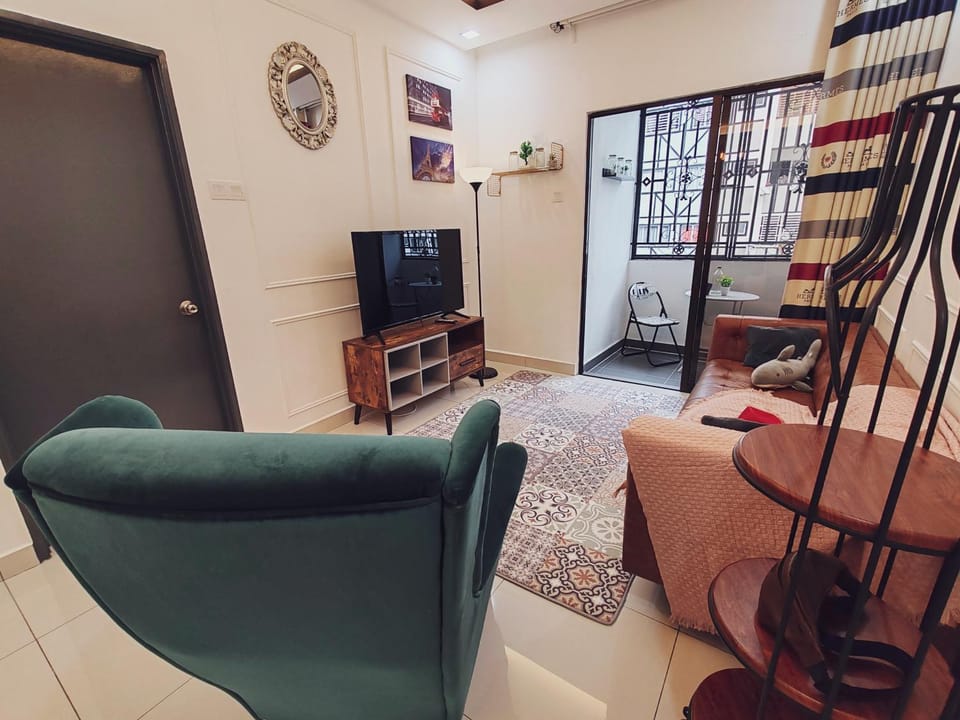 WHITE ON HOMESTAY CAMERON BY ICOLOR Apartment in Tanah Rata