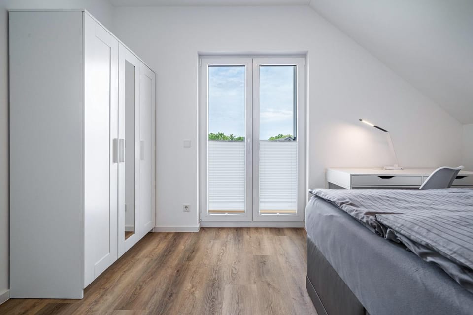 Property building, Living room, Bedroom