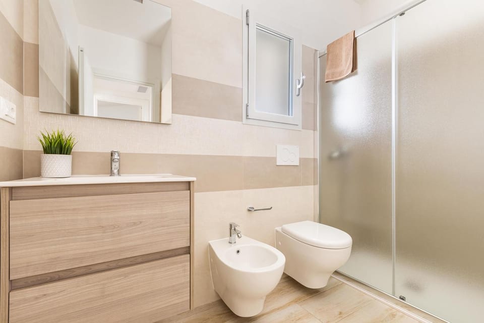 Shower, Toilet, Bathroom, bidet