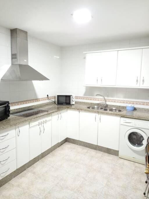 Kitchen or kitchenette, minibar, pet friendly, stove, washing machine