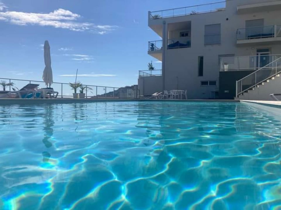 Property building, Swimming pool
