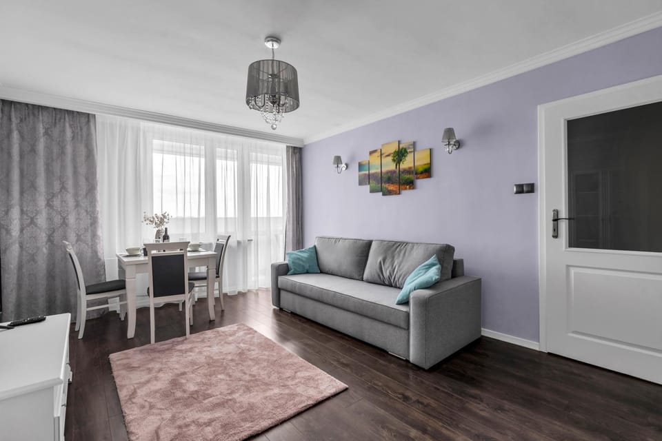 Living room, Photo of the whole room, Seating area, Dining area