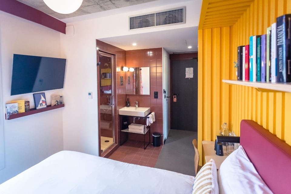 Photo of the whole room