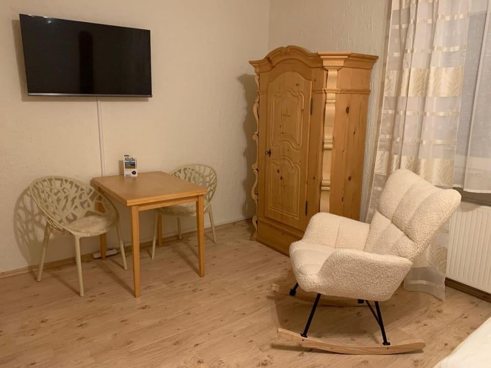 TV and multimedia, Bedroom