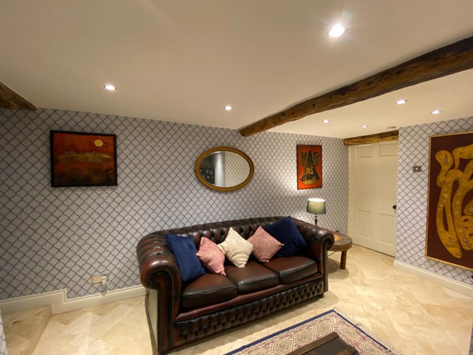 Linden Retreat Apartment in Stroud District