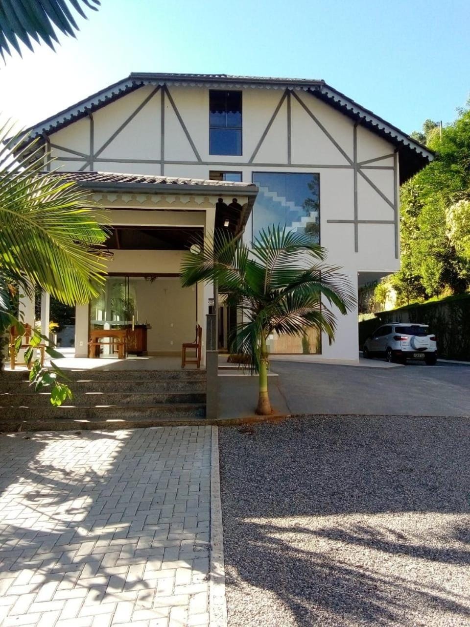 Facade/entrance, Parking
