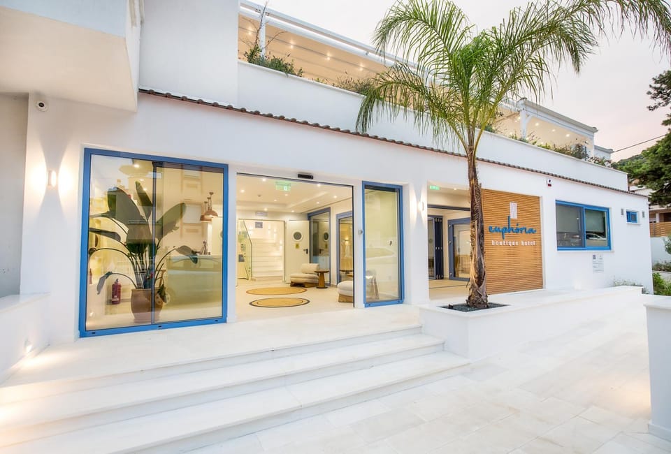 Property building, Facade/entrance