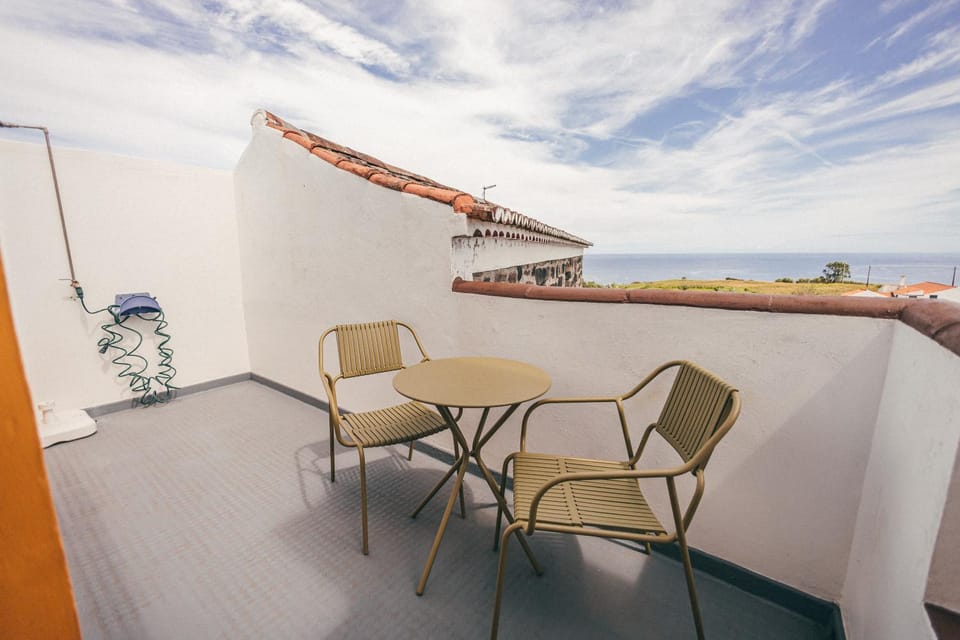 View (from property/room), Balcony/Terrace, Lake view, Sea view