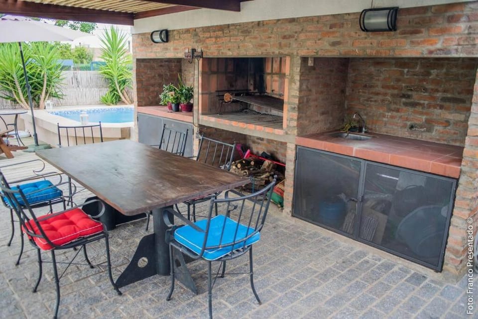La Esquina - hermosa casa en Termas del Daymán con Piscina House in Entre Ríos Province, Argentina