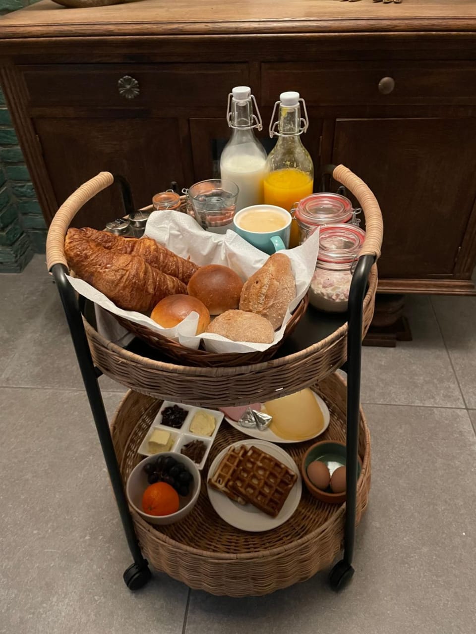 Breakfast, Breakfast