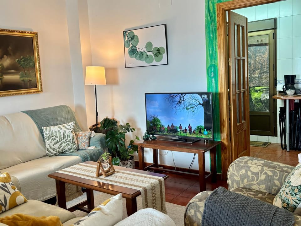 TV and multimedia, Living room, Seating area
