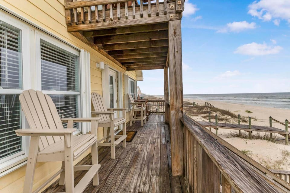 Haven Harbor by Vacation Homes Collection House in Alabama