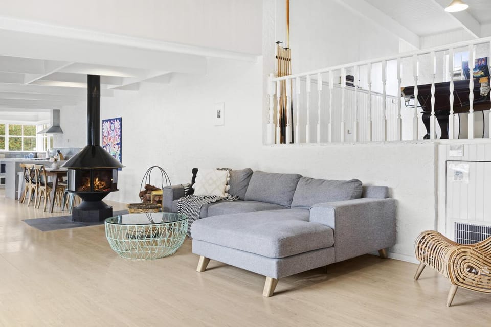 Living room, Seating area, Dining area, fireplace, kitchen