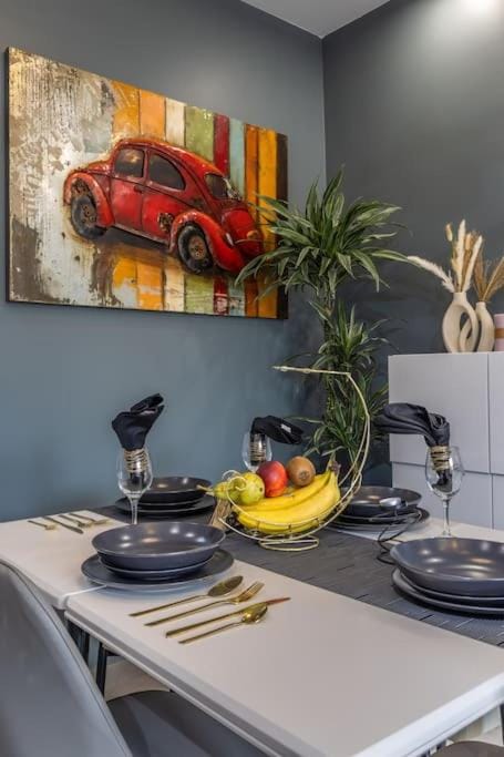 Velvet Noir Apartment by Solea Apartment in Sliema