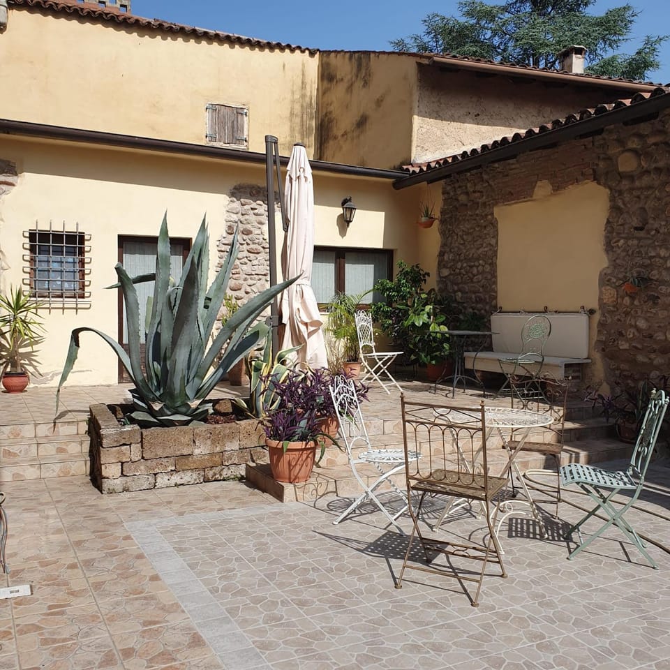 Inner courtyard view