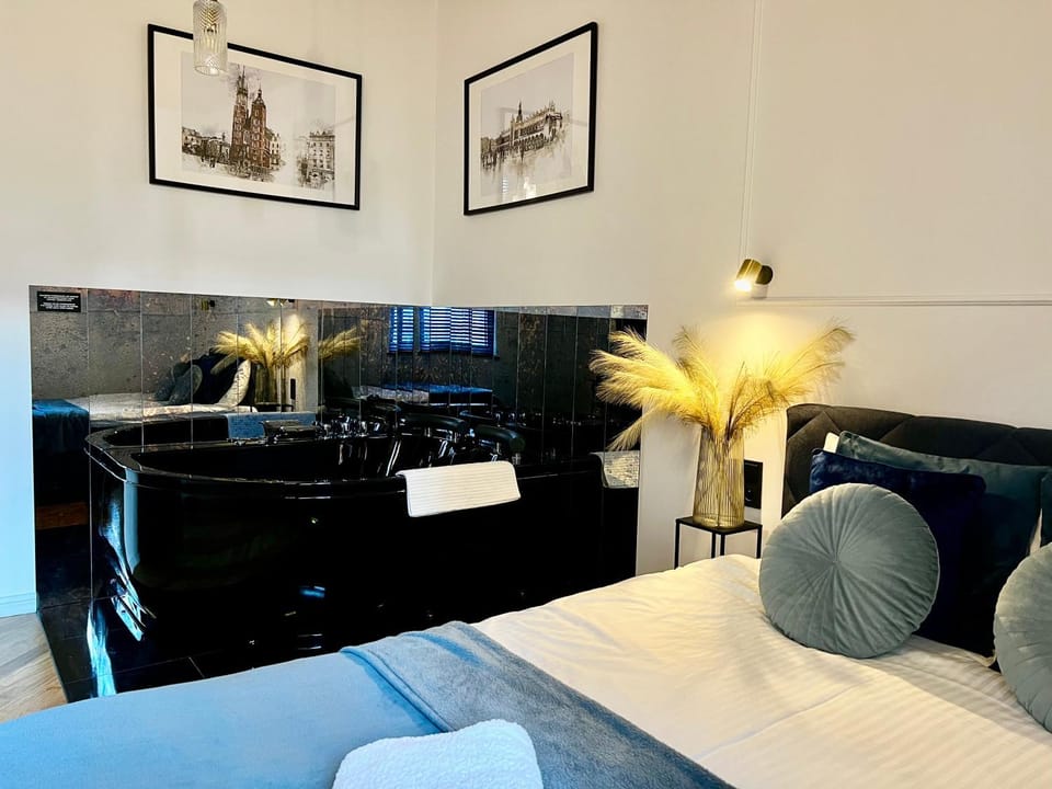 Krakow Old Town Apartment Jacuzzi - wymeldowanie do 13 Apartment in Krakow