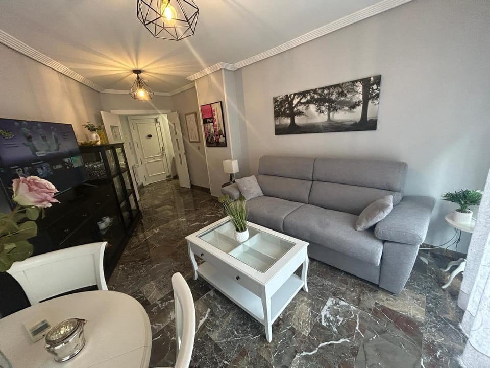 TV and multimedia, Living room, Seating area, heating, air conditioner