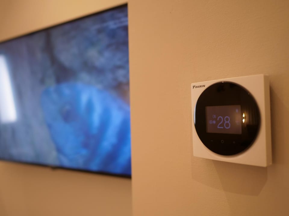 internet, air conditioner