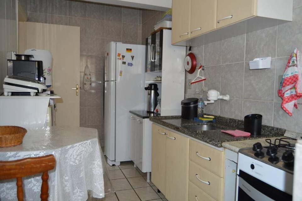 Kitchen or kitchenette, minibar, pet friendly, stove