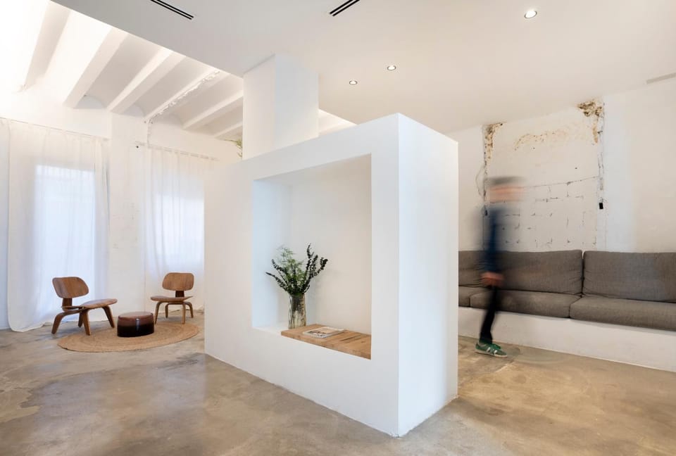 Lounge or bar