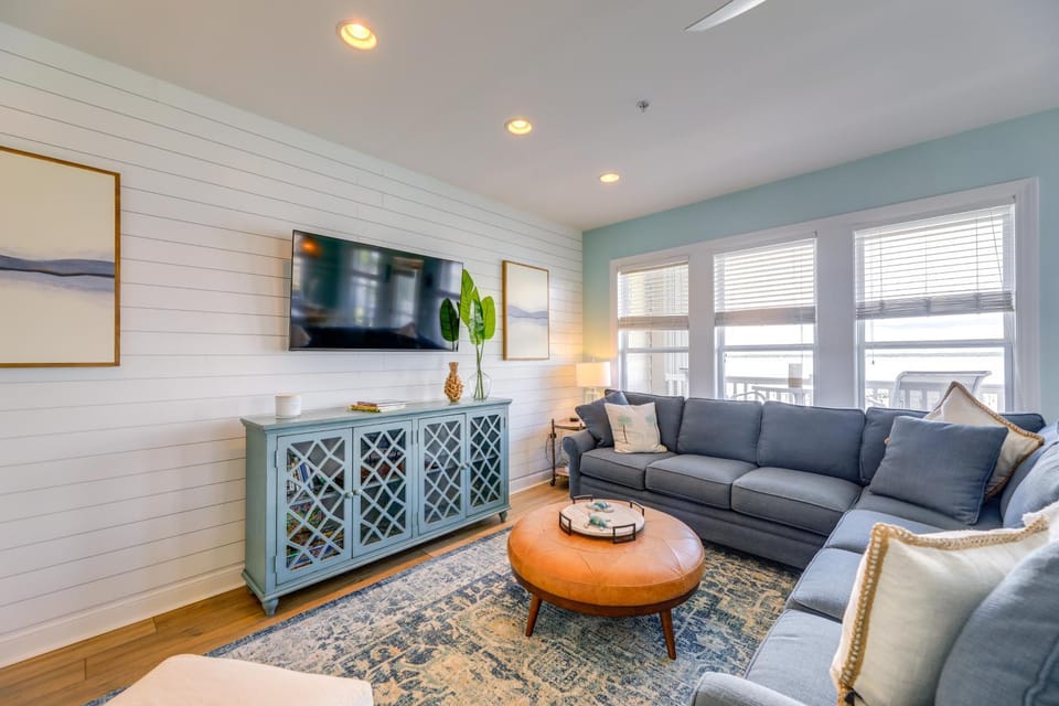 Ocean Club Condo: Spectacular View & Beach Access! House in Indian Beach