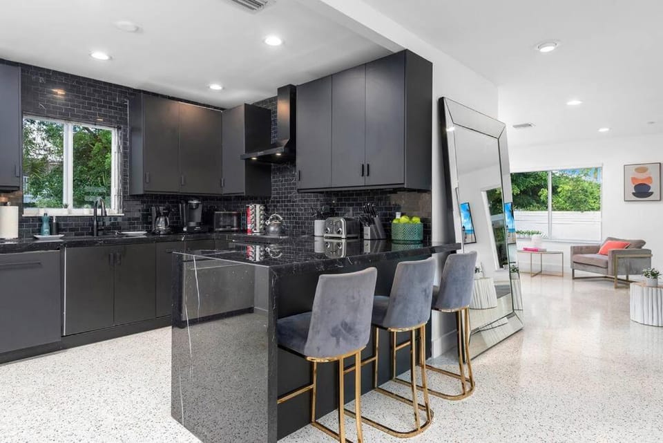 Beautiful Villa with heated pool Must seen! House in Miami Shores