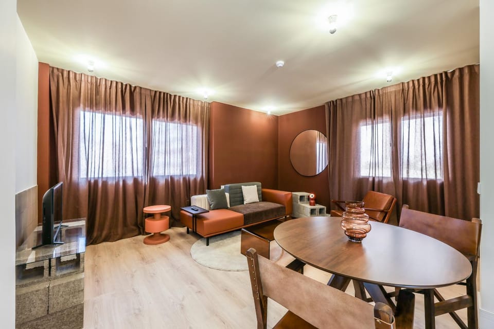 Communal lounge/ TV room, Living room