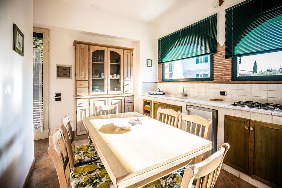 Living room, kitchen