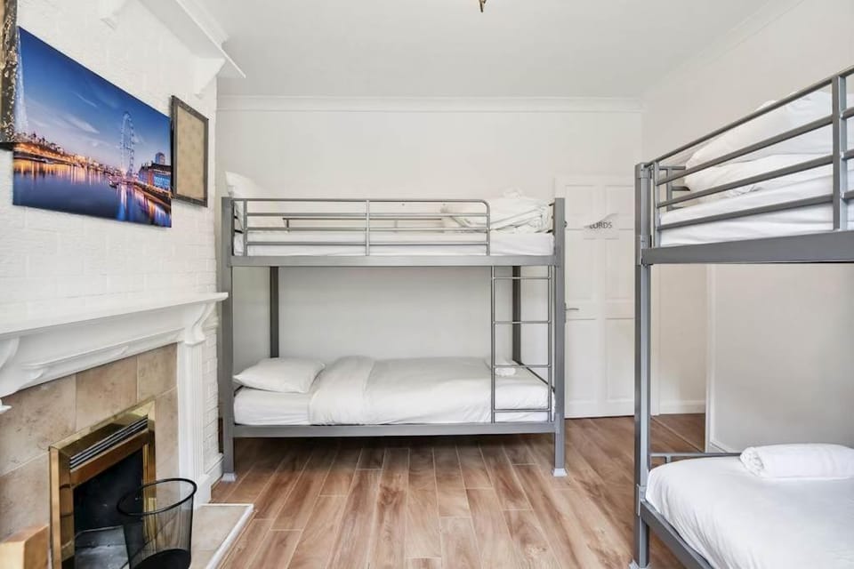 APlaceToStay Central London apartment, Zone 1 SOH Vacation rental in London Borough of Southwark