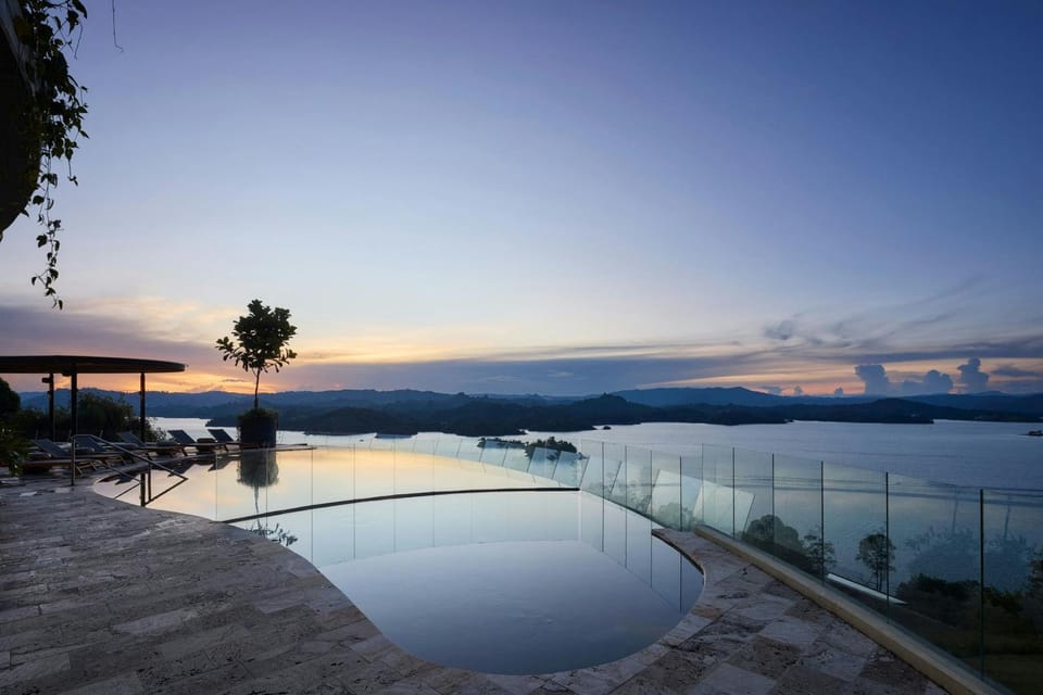 Swimming pool, Swimming pool
