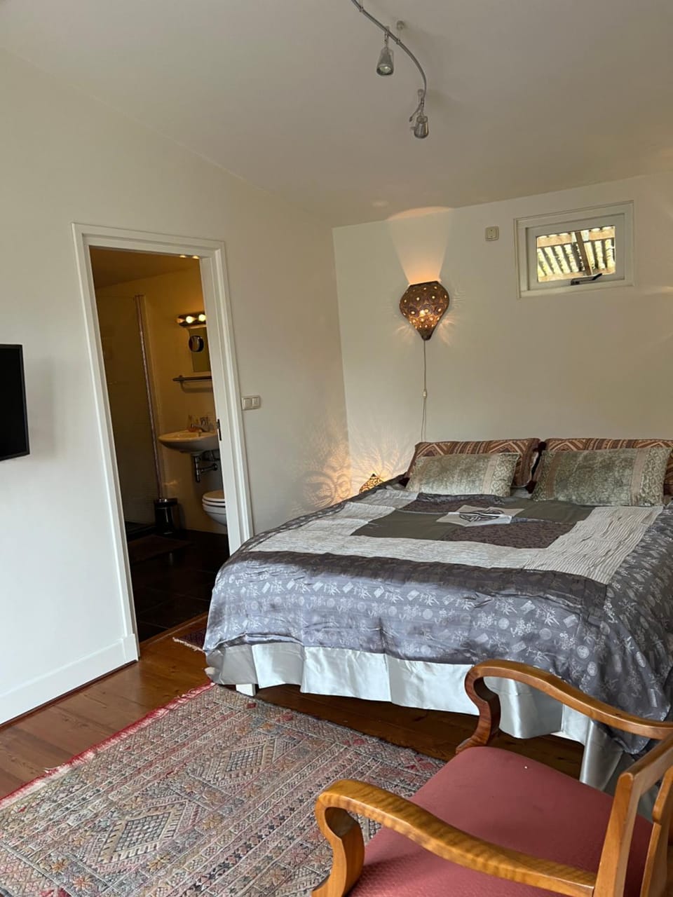 TV and multimedia, Bedroom