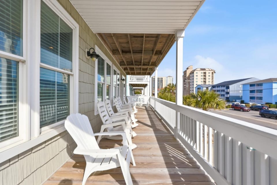 Anchor Down Luxury Ocean View Beach House w Pool House in North Myrtle Beach