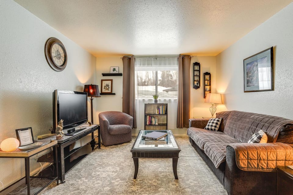 Cozy Wasilla Apartment ~ 2 Mi to Downtown! Apartment in Wasilla