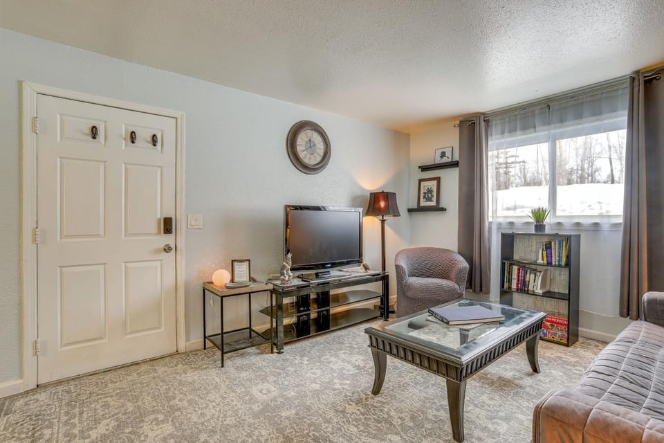 Cozy Wasilla Apartment ~ 2 Mi to Downtown! Apartment in Wasilla