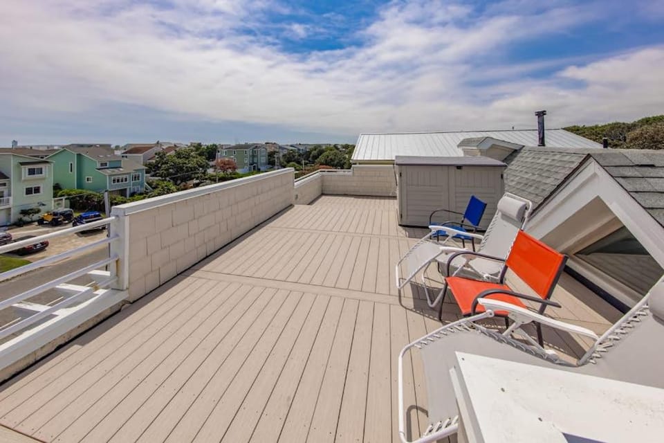Ocean Sky House in Dam Neck