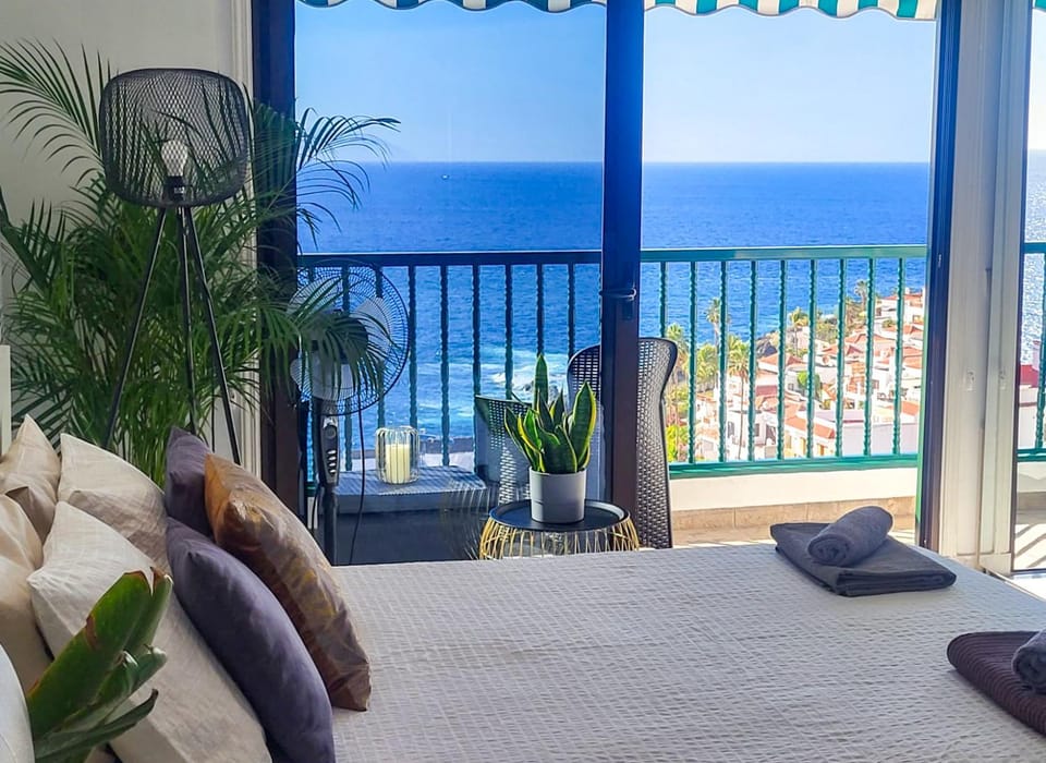 View (from property/room), Balcony/Terrace, Photo of the whole room