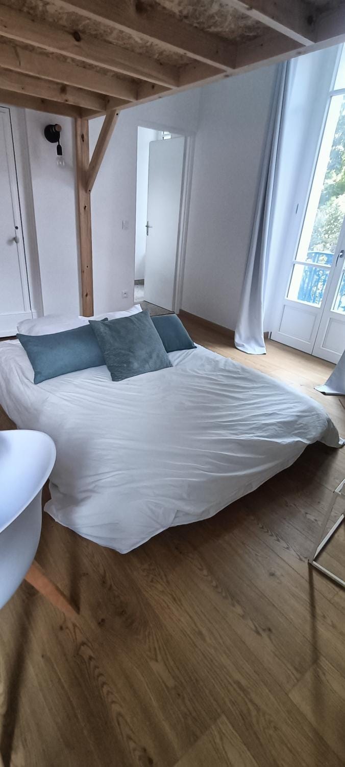 Living room, Seating area, Bedroom
