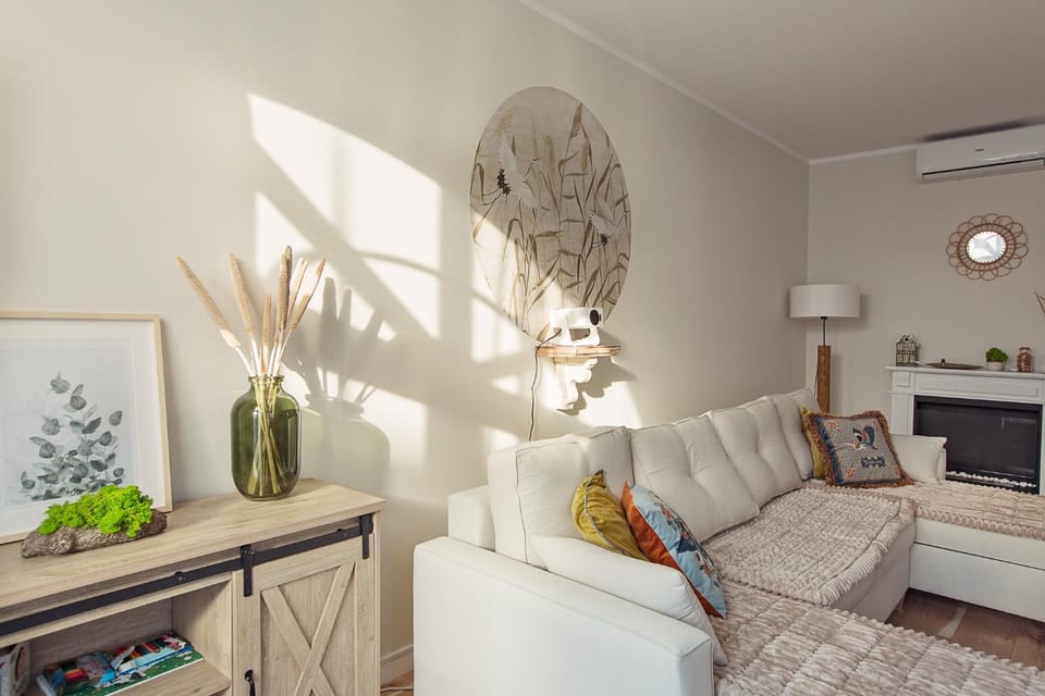 Living room, fireplace