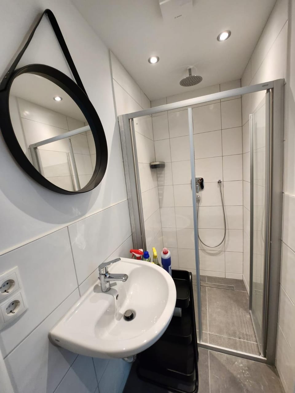 Cozy Apartment mit WIFI, Aufzug & Kostenlos Parken EL-Living Apartment in Augsburg